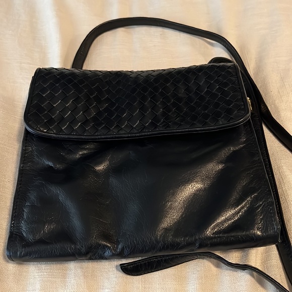 Bottega Veneta Style Crossbody 100% Soft Leather - Picture 3 of 6